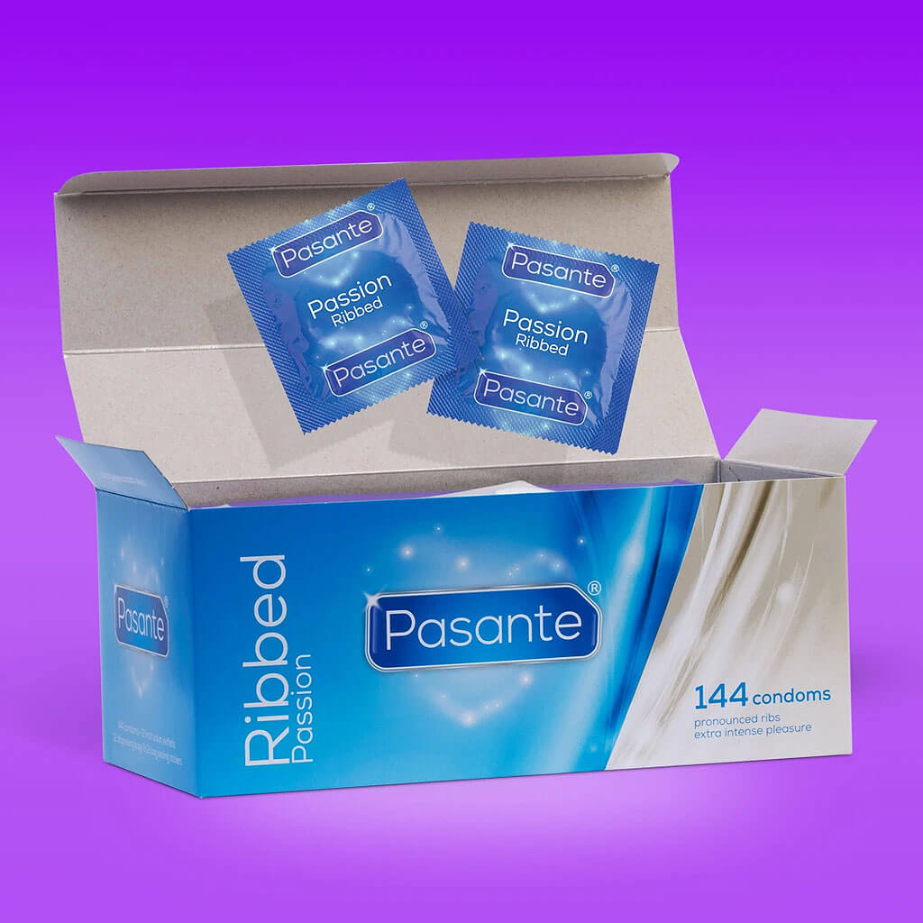 Pasante Passion / Ribbed (1ks), vroubkovaný kondom