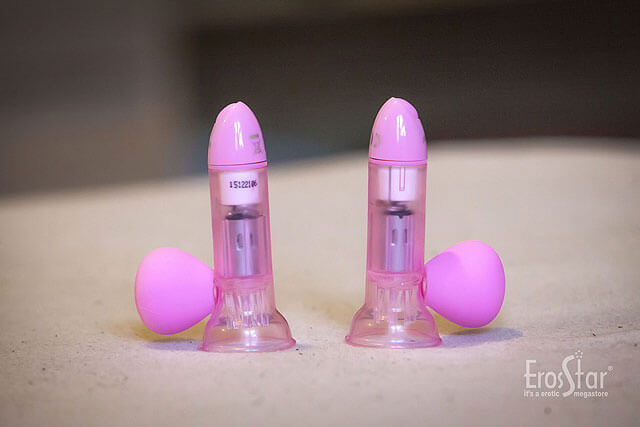 Recenze Seven Creations Vibrating Nipple Pumps - Sex bez dráždění bradavek si už ani neumím představit